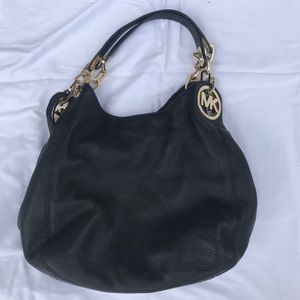 Black leather Micheal Kors shoulder bag